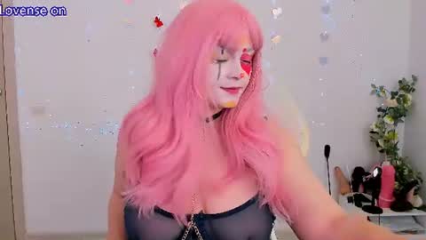 Snapshot of evilla_brill chatting on 06.16.26 evilla_brill online show from 06.16.26