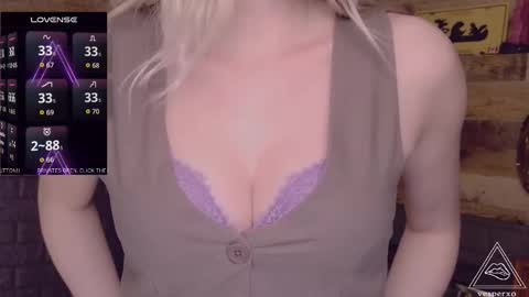 Snapshot of evilvillainess chatting on 01.16.26 Vesper - online show from 01.16.26