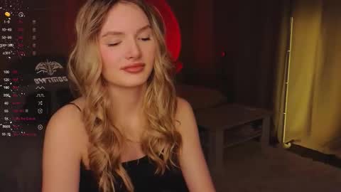 Evelyn online show from 11.21.25