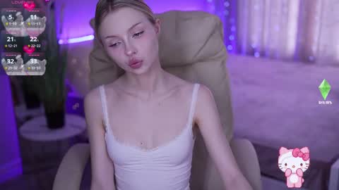 Snapshot of evistarr chatting on 10.04.25 Eva online show from 10.04.25