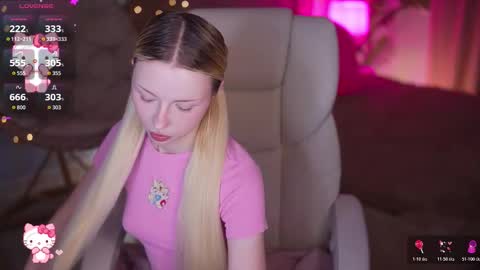 Snapshot of evistarr chatting on 03.06.26 Eva online show from 03.06.26