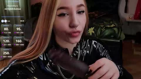 Snapshot of evit_dirty_mind_ chatting on 02.17.26 evit_dirty_mind_ online show from 02.17.26