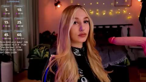 Snapshot of evit_dirty_mind_ chatting on 02.26.26 evit_dirty_mind_ online show from 02.26.26