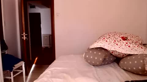 Snapshot of evolett chatting on 07.14.26 ONLYFANS There are legends that in this room all your wishes can come true Private is Open online show from 07.14.26