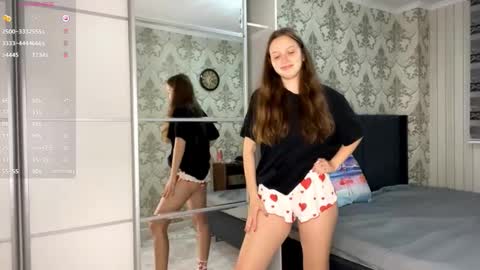 Snapshot of evonnesilvestre chatting on 10.02.25 Eva online show from 10.02.25