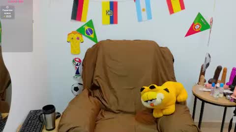 evvaa_moon online show from 06.26.26