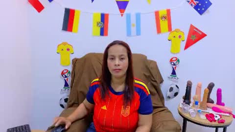 evvaa_moon online show from 07.10.26