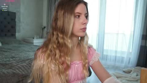 Evy online show from 04.28.26