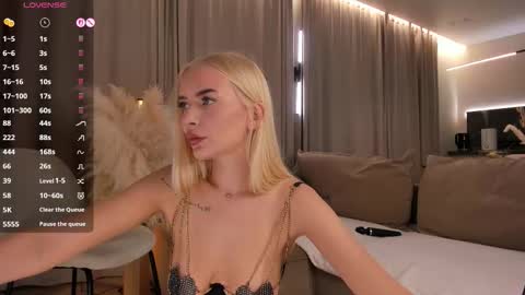 Eva m1racle  online show from 11.16.25