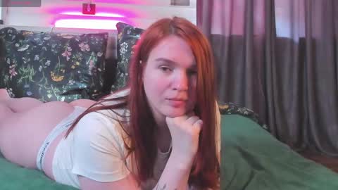 Snapshot of ewajackson chatting on 05.08.26 Eva online show from 05.08.26