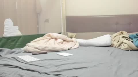 exhibitionism44 online show from 01.30.25