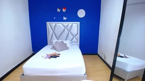 exotic_karmella online show from 01.22.25