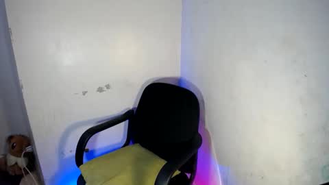 Snapshot of exoticpinayx chatting on 12.23.24 SHANTAL MARIE online show from 12.23.24