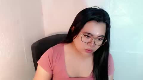 Snapshot of exoticpinayx chatting on 12.27.24 SHANTAL MARIE online show from 12.27.24