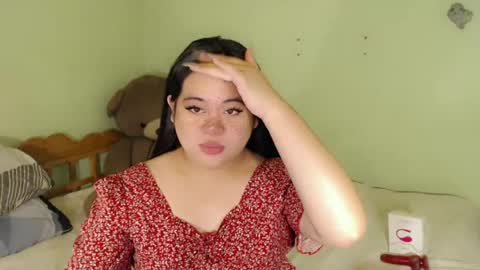 Snapshot of exoticpinayx chatting on 06.25.26 SHANTAL MARIE online show from 06.25.26