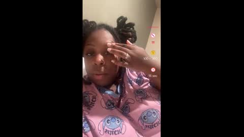 Snapshot of exotiiccmonroe1 chatting on 11.26.25 exotiiccmonroe1 online show from 11.26.25