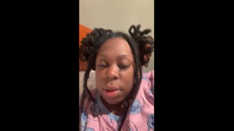 Snapshot of exotiiccmonroe1 chatting on 11.27.25 exotiiccmonroe1 online show from 11.27.25