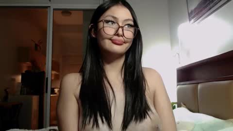 Candy  online show from 12.21.25