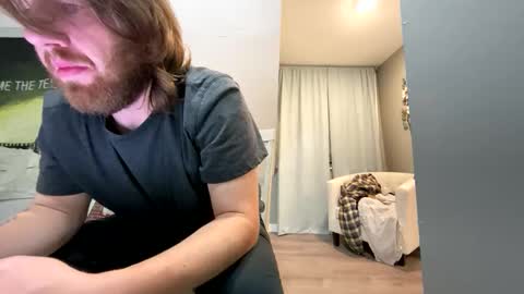 Snapshot of explosive_andyy chatting on 11.09.25 Explosivee andyy online show from 11.09.25