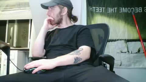 Snapshot of explosive_andyy chatting on 05.17.26 Explosivee andyy online show from 05.17.26