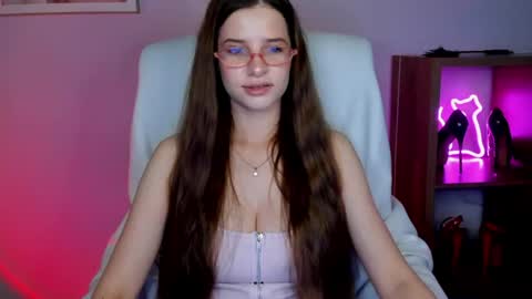 Snapshot of extasy_maya chatting on 08.06.26 Maya online show from 08.06.26