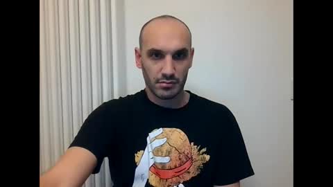 Snapshot of extr0 chatting on 12.20.25 Extro online show from 12.20.25