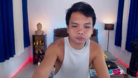 Snapshot of extraservice69menx chatting on 11.03.25 JOHNDAVE online show from 11.03.25