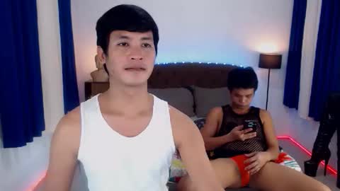 Snapshot of extraservice69menx chatting on 11.12.25 JOHNDAVE online show from 11.12.25