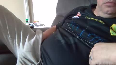 Snapshot of exxxup chatting on 10.21.25 exxxup online show from 10.21.25