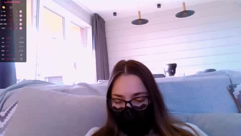 Snapshot of eyescomet chatting on 10.19.25 Im sensual so I act on the situation online show from 10.19.25