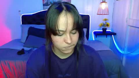 Snapshot of eymmy_24 chatting on 10.12.25 eymmy_24 online show from 10.12.25