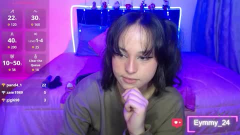 eymmy_24 online show from 11.18.25