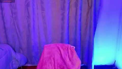 eymmy_24 online show from 01.13.26