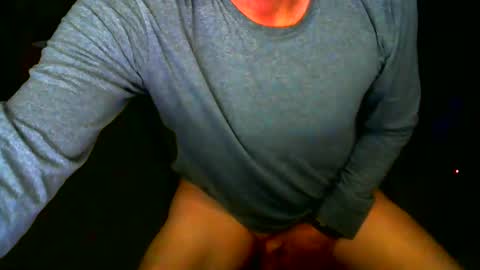 Snapshot of ezeslut4u chatting on 11.24.25 ezeslut4u online show from 11.24.25