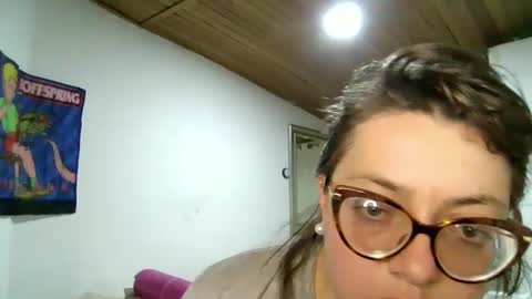 Snapshot of ezlngirl chatting on 02.18.25 Aimee online show from 02.18.25