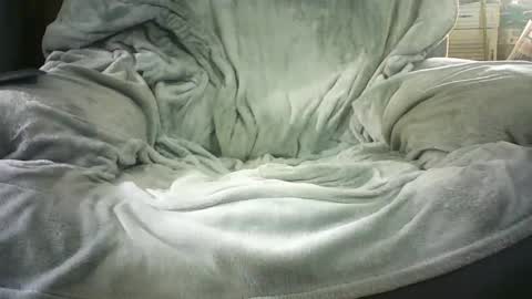 Snapshot of ezyleigh chatting on 01.14.25 Grant something something something something something online show from 01.14.25