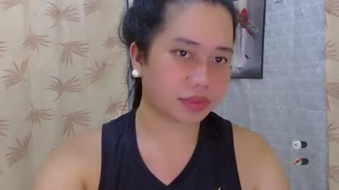 Snapshot of f3ckdollucy chatting on 09.30.25 yanna online show from 09.30.25