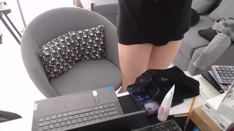 Snapshot of f3mdomlover chatting on 09.27.25 F3mdomlover online show from 09.27.25