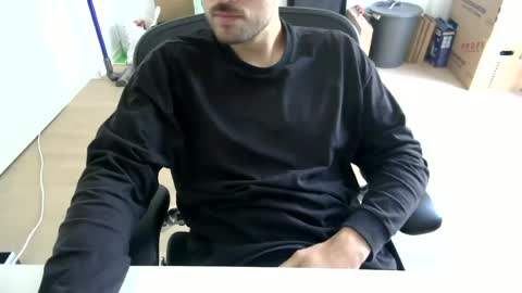 Snapshot of fabian_196 chatting on 06.14.26 Call me bitch online show from 06.14.26