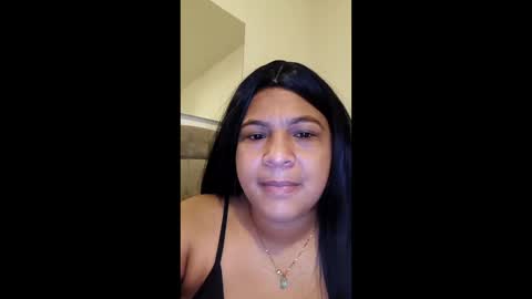 Snapshot of fabianela20 chatting on 09.17.25 fabianela20 online show from 09.17.25