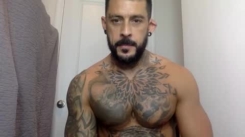 Snapshot of fabianelgalan chatting on 12.17.24 Fabianelgalan online show from 12.17.24