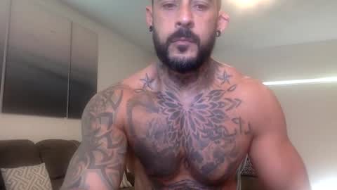 Snapshot of fabianelgalan chatting on 12.20.24 Fabianelgalan online show from 12.20.24