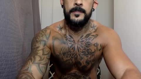 Snapshot of fabianelgalan chatting on 12.27.24 Fabianelgalan online show from 12.27.24