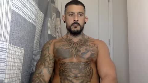 Snapshot of fabianelgalan chatting on 01.03.25 Fabianelgalan online show from 01.03.25