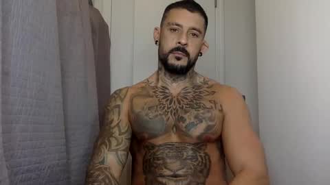 Snapshot of fabianelgalan chatting on 01.06.25 Fabianelgalan online show from 01.06.25