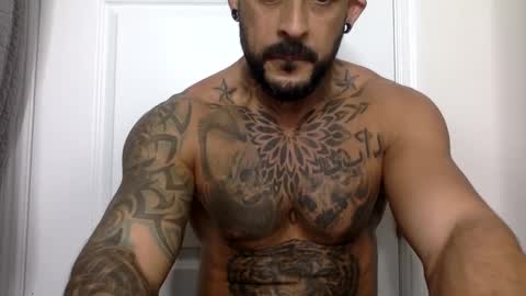 Snapshot of fabianelgalan chatting on 03.03.25 Fabianelgalan online show from 03.03.25