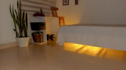 Snapshot of fabrizio_amery chatting on 12.14.25 - A N D E R online show from 12.14.25