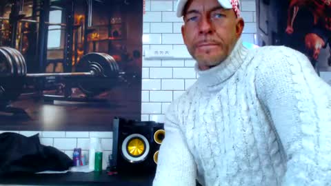 Snapshot of fabxxxl chatting on 01.28.25 fabxxxl online show from 01.28.25
