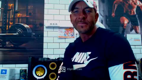 Snapshot of fabxxxl chatting on 02.22.25 fabxxxl online show from 02.22.25