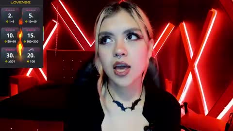Snapshot of fabzy_fab chatting on 04.19.26 fabzy online show from 04.19.26